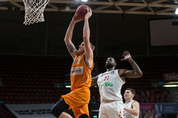 端的稳定轴 端的稳定轴